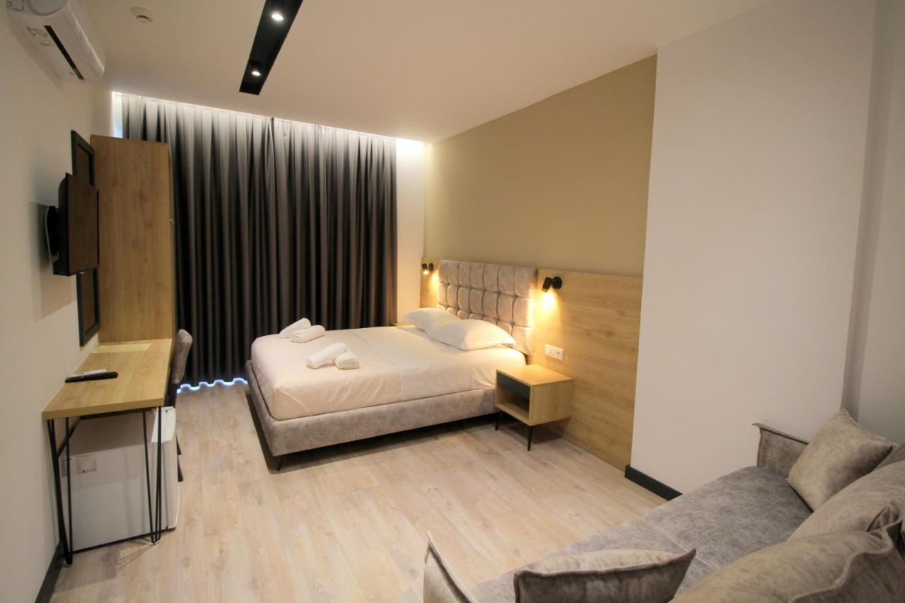 F&J Hotel ซารานเดอ ภายนอก รูปภาพ