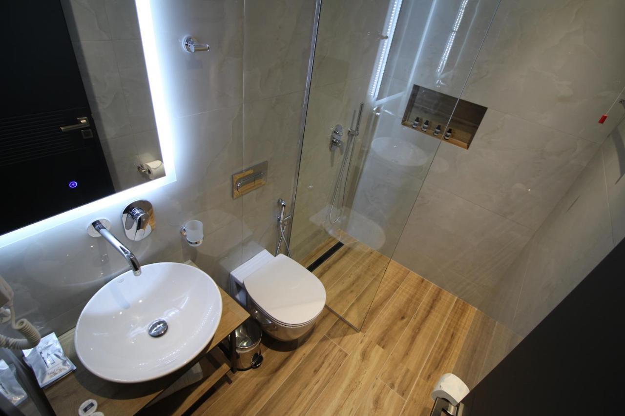 F&J Hotel ซารานเดอ ภายนอก รูปภาพ